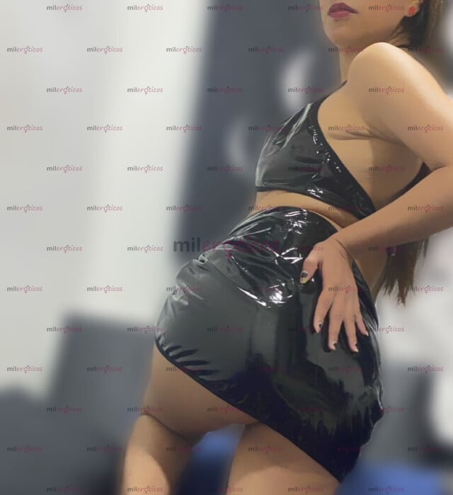 FOTOS DE FLAQUITA SUPER CACHONDA Y COMPLACIENTE DISPUESTA A CUMPLIR FANTASIAS