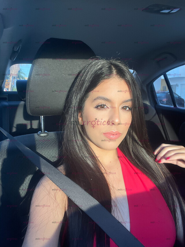 FOTOS DE DANIELA MUÑECA 21 AÑOS CUBANA HERMOSA , CUERPO DE ESCÁNDALO !