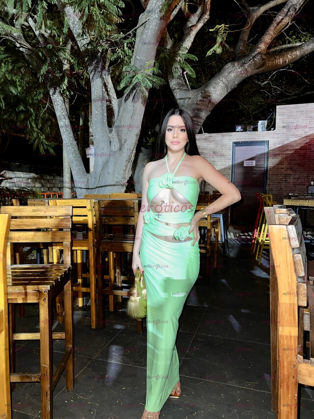 FOTOS DE DANIELA MUÑECA 21 AÑOS CUBANA HERMOSA , CUERPO DE ESCÁNDALO !