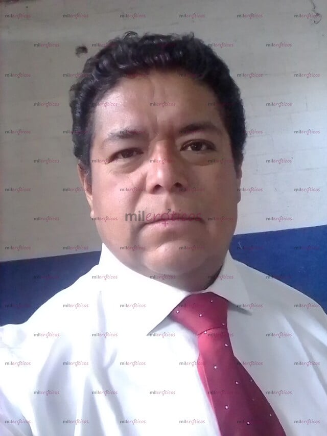 FOTOS DE HOMBRE MADURO Y COMPLACIENTE Y MUY CALIENTE,ME GUSTA EL SEXO ORAL, HACERLO Y Q .