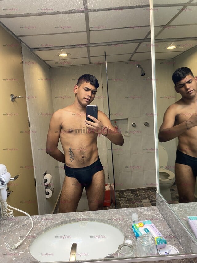 FOTOS DE ANDRES JOVEN MORENITO XXL DISPUESTO A COMPLACERTE