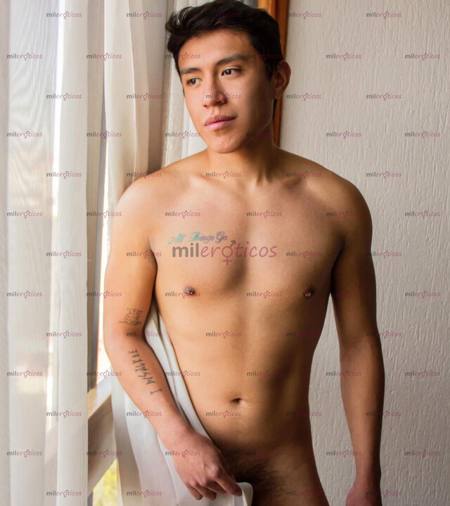 FOTOS DE JOVEN ESTUDIANTE TE SACA LA LECHE Y LA SONRISA