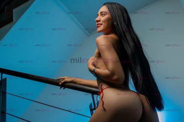 FOTOS DE SEXY MORENITA JOVENCITA BIEN RICA ANSIOSA DE SACAERTE LA LECHITA