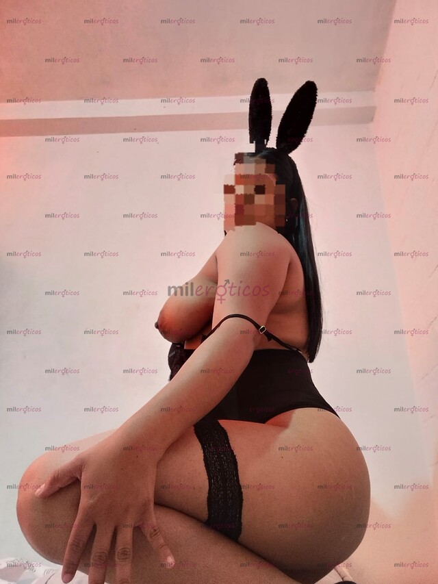 FOTOS DE GOLOSA SUMISA TETONA SEDIENTA DE MUCHO SEXO