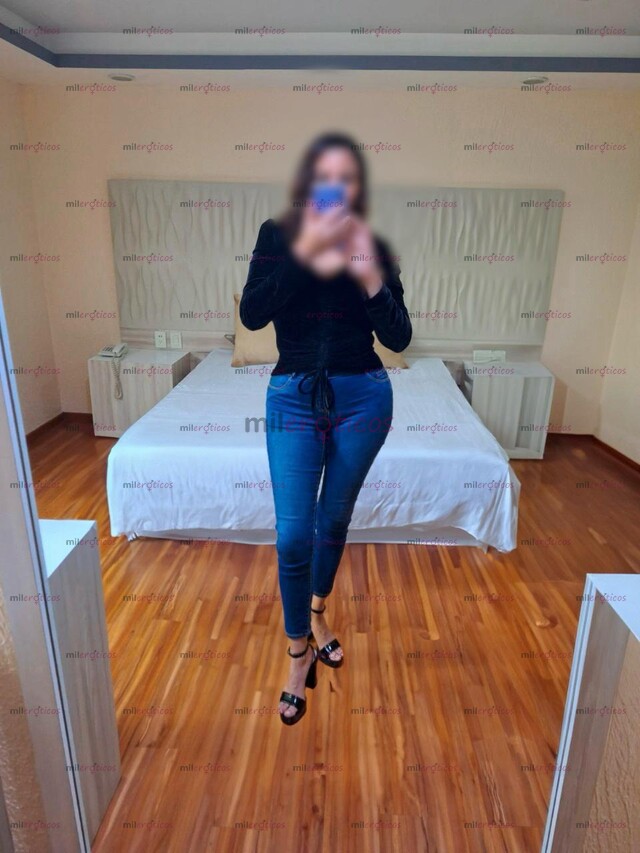 FOTOS DE ALESSANDRA JOVEN SEXY CUERPO NATURAL CON GANAS DE DISFRUTAR