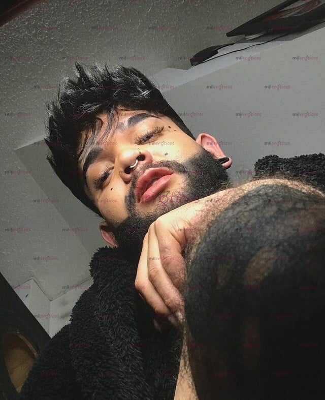 FOTOS DE JOVEN ALEGRE CARIÑOSO SUPER ARRECHO DISPONIBLE PARA TI BB