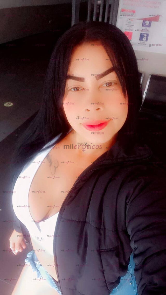 FOTOS DE PAOLA TÚ VENEZOLANA CULONA Y MUY CALIENTE CON GANAS DE DIVERTIRME CONTIGO