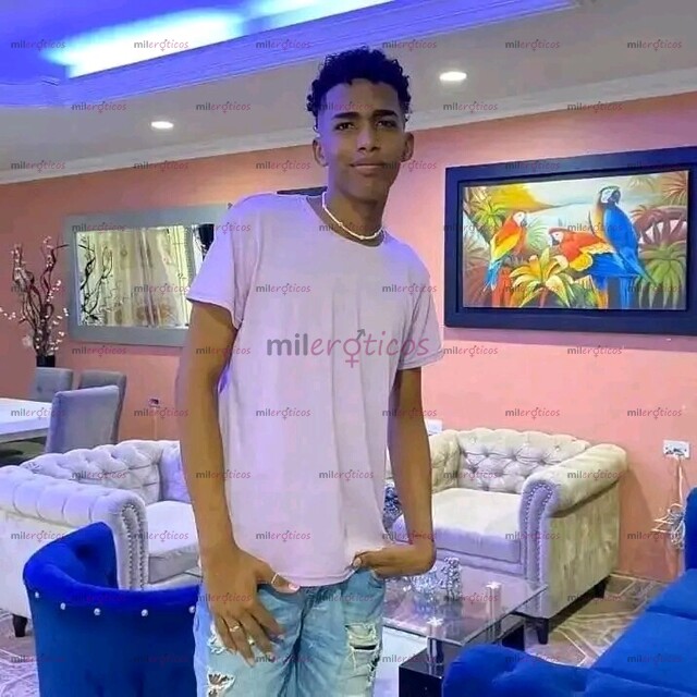 FOTOS DE JOVEN DE 26 AÑOS DE EDAD, CALIENTE Y RESPETUOSO