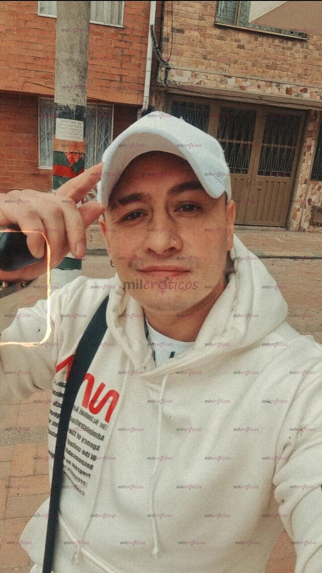 FOTOS DE ROMEO ARDIENTE COMPLACIENTE ASEADO Y VERGON