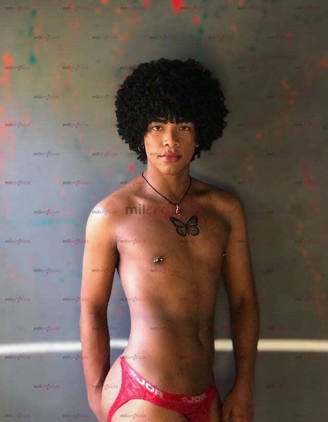 FOTOS DE PASIVO AGUANTADOR FEMBOY DISPUESTO A COMPLACERTE EN TU FETICHES