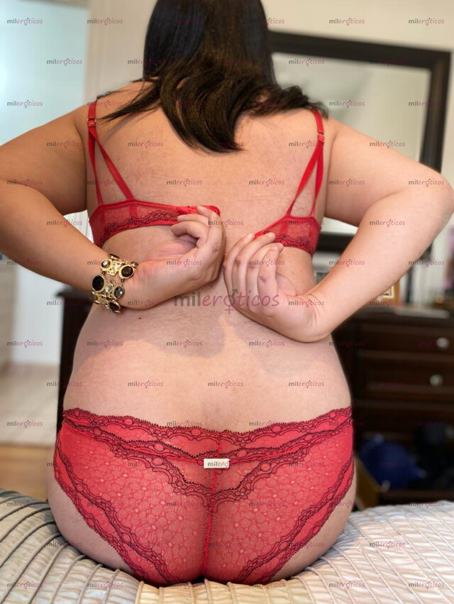 FOTOS DE PERRITA EN CELO QUIERE CUMPLIR TODAS TUS FANTASÍAS DIVERTIDAS EN LA CAMA.