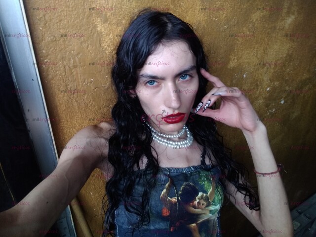 FOTOS DE FEMENINA TRANS DE 19 AÑOS DE EDAD. EXPERTA EN EL SEXO ORAL AMOR.