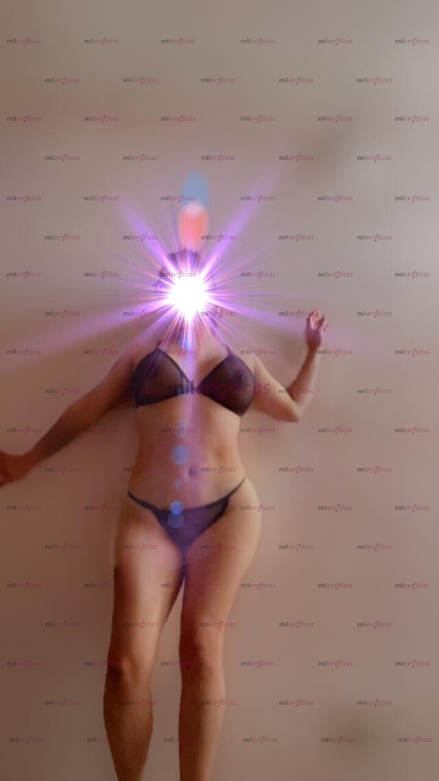 FOTOS DE SAMANTHITA 27 AÑOS DELGADA TETONA Y COLITA ESTRECHITA Y MOJADITA $9001H