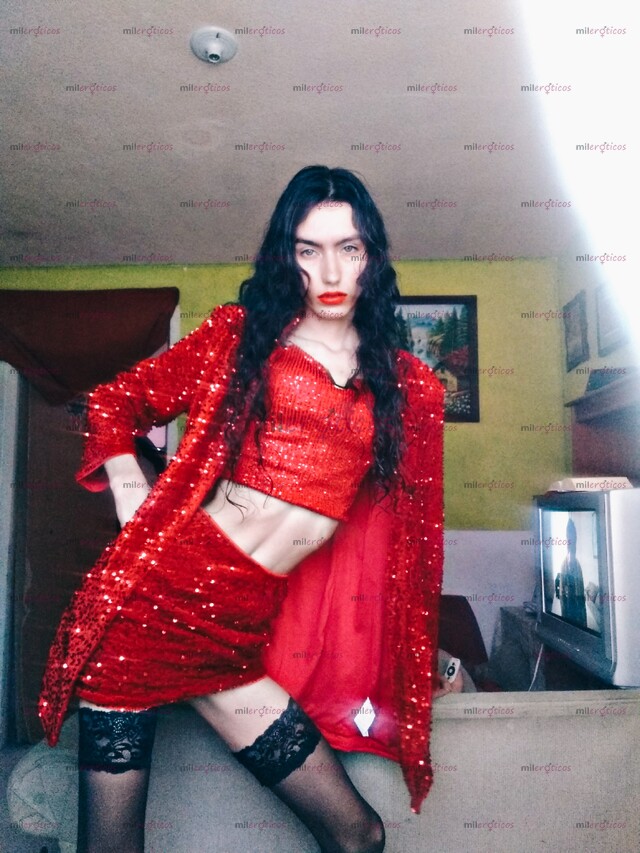 FOTOS DE NIÑA TRANS DE 19 AÑOS DE EDAD. QUIERO COMPLACERTE PAPI.