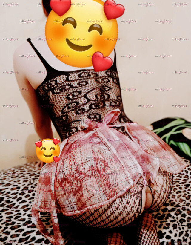 FOTOS DE LAISHA MUY BONITA JOVEN PIEL BLANCA DELGADITA NALGONA CON LUGAR