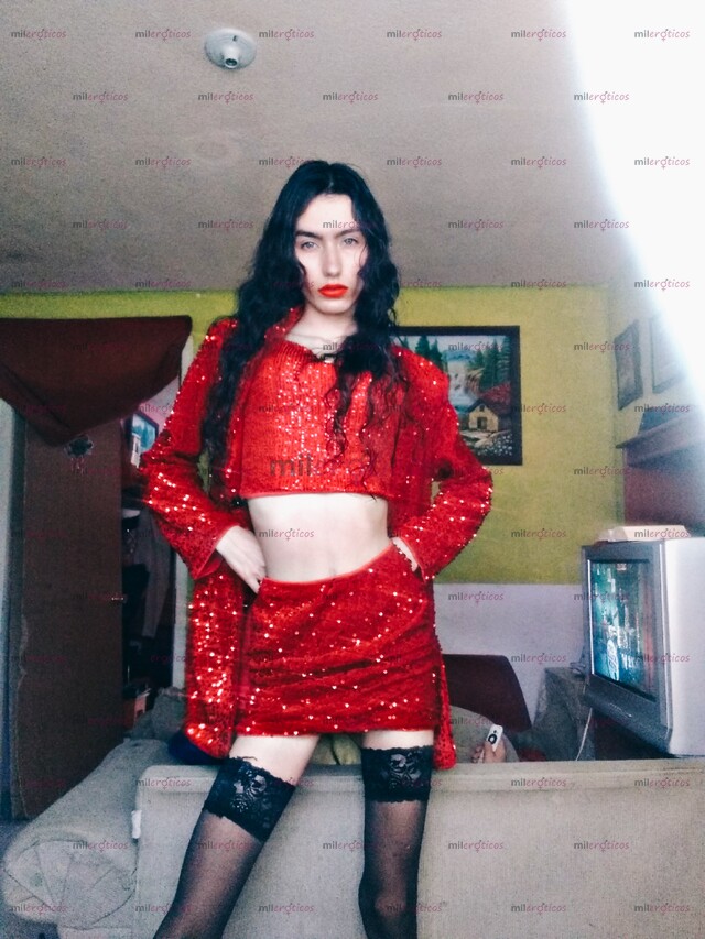 FOTOS DE NIÑA TRANS DE 19 AÑOS DE EDAD. QUIERO COMPLACERTE PAPI.