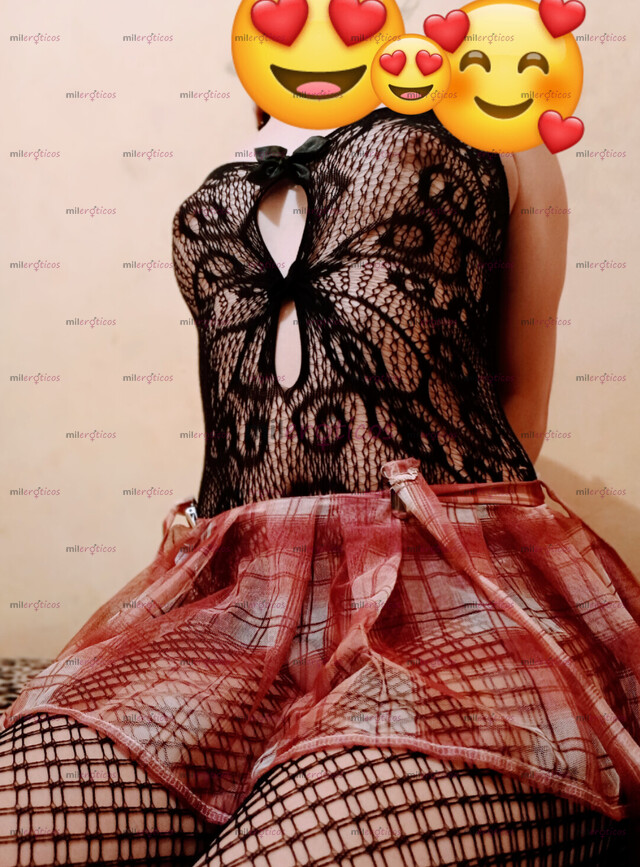 FOTOS DE LAISHA MUY BONITA JOVEN PIEL BLANCA DELGADITA NALGONA CON LUGAR