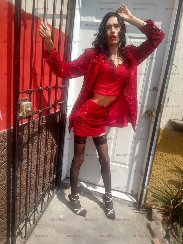 FOTOS DE NIÑA TRANS DE 19 AÑOS DE EDAD. LAS 24 HORAS DEL DÍA PAPI