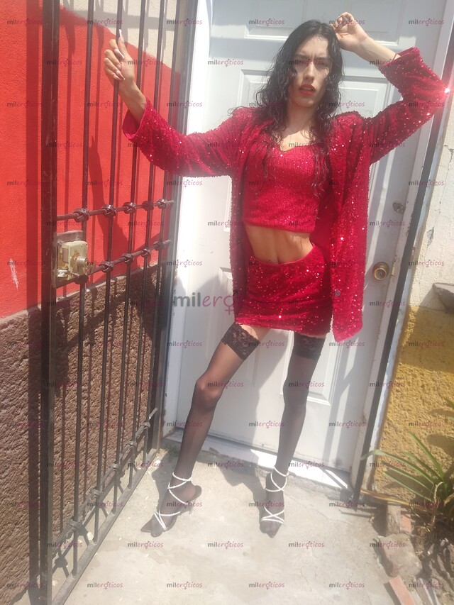 FOTOS DE NIÑA TRANS DE 19 AÑOS DE EDAD. LAS 24 HORAS DEL DÍA PAPI