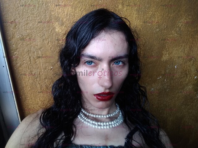 FOTOS DE FEMENINA TRANS DE 19 AÑOS DE EDAD. EXPERTA EN EL SEXO ORAL AMOR.