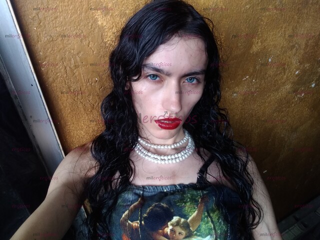 FOTOS DE FEMENINA TRANS DE 19 AÑOS DE EDAD. EXPERTA EN EL SEXO ORAL AMOR.