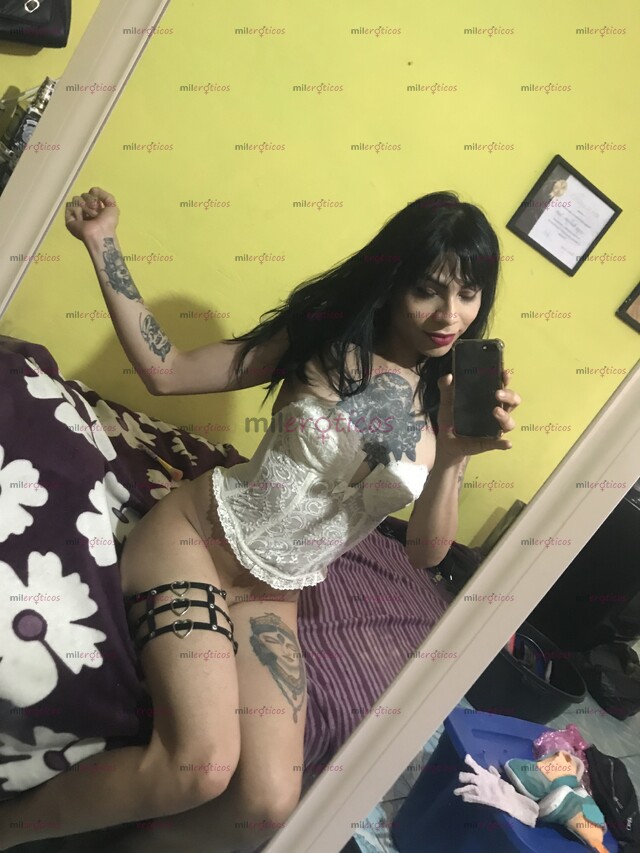 FOTOS DE NICOLE NINFOMANA FLAQUITA Y FEMENINA AMBOS ROLES