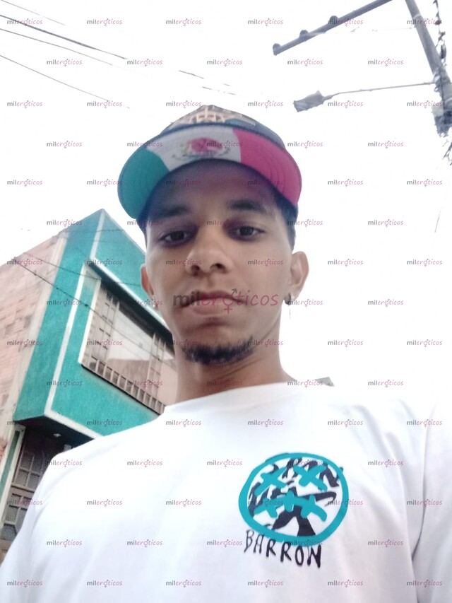 FOTOS DE HOLA SOY CARLOS JOVEN NUEVO EN LA CIUDAD PARA DARTE MUCHO PLACER