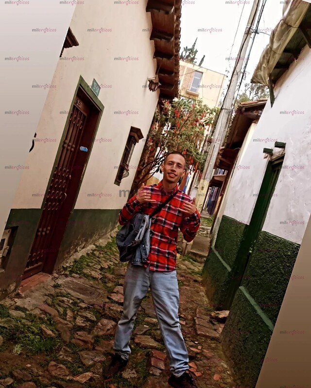 FOTOS DE FLACO SERIO ARRECHO MACHO CARGADO DE LECHE QUIERE SER MI PERRA