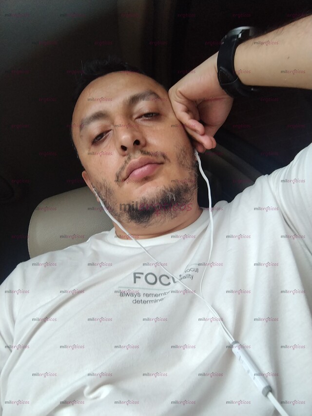 FOTOS DE HOLA. SOY DAMIÁN CABALLERO DISCRETO Y COMPACIENTE