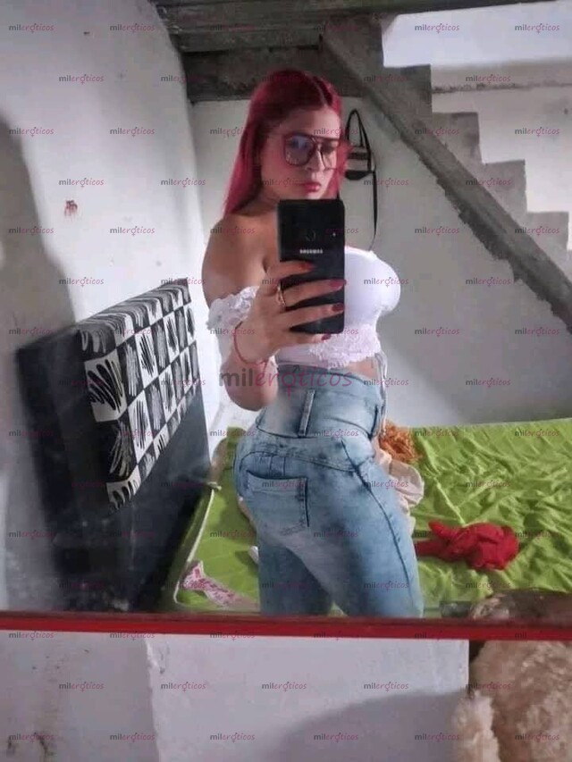 FOTOS DE HOLA AMORES VENGO A SACARLES ESA LECHE BIEN RICOOOO