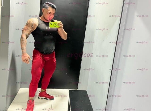 FOTOS DE NO OFERTA NO PROMO ACTIVO VARONIL GUAPO MUSCULOSO LAMPIÑO MACHO PIERNÓN NALGÓN