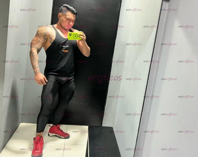 FOTOS DE NO OFERTA NO PROMO ACTIVO VARONIL GUAPO MUSCULOSO LAMPIÑO MACHO PIERNÓN NALGÓN
