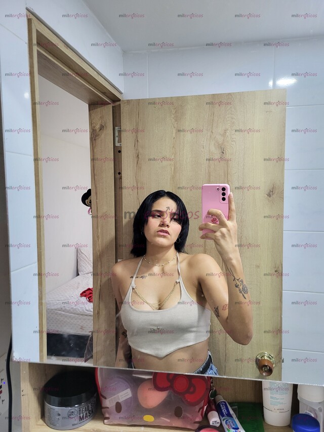 FOTOS DE JUEGAS CON ESTA MALVADA Y TIERNA PRINCESA