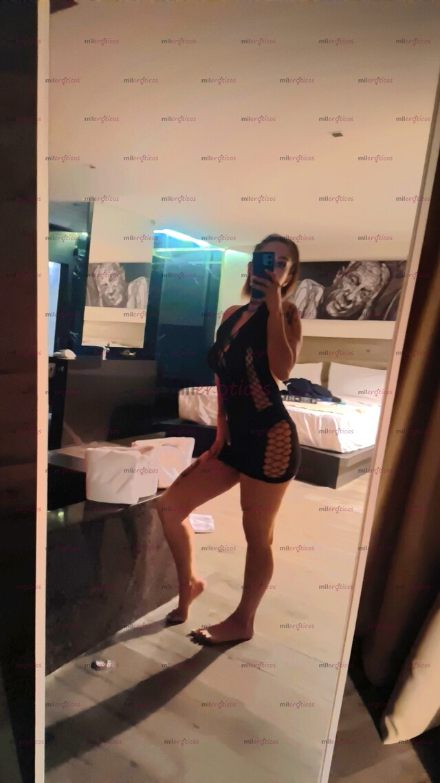 FOTOS DE COMPLACIENDO FANTASÍAS! BONITA, CHICHONA, TATUADA Y CACHONDA.