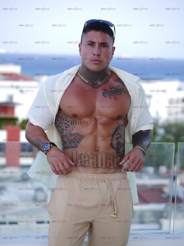 FOTOS DE 22X 7CM ARGENTINO, MODELO FITNESS. ESTOY EN LÍNEA !