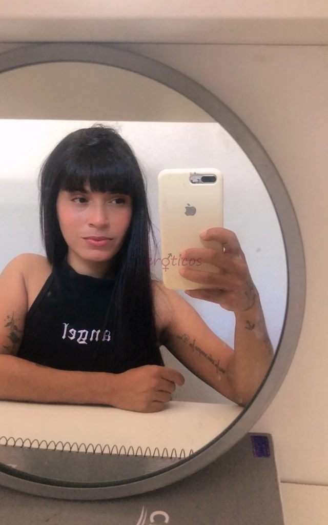 Meu nome e francinytrabalho com massagem eroticas nuru tantrica relaxante mutua prostatica sensual venha conhecer meu espaco tenho local pra banho tra...