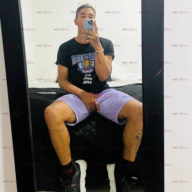 FOTOS DE JOVEN DE 25 AÑOS CON UNA GRAN VERGA PARA DARTE MUCHA LECHE,ESCRÍBEME....