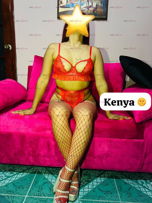 FOTOS DE KENYA CULONA CALIENTE , CON LUGAR , CHICA TOTALMENTE NATURAL,