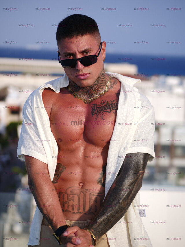 FOTOS DE ARGENTINO 22X7CM MODELO FITNESS, ESTOY EN LÍNEA !