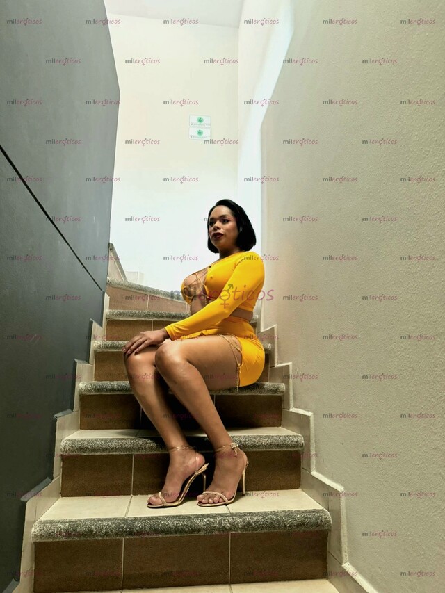 FOTOS DE NENA FORÁNEA DISPUESTA A SACARTE TODO EL ESTRÉS CON UNA BUENA COGIDA