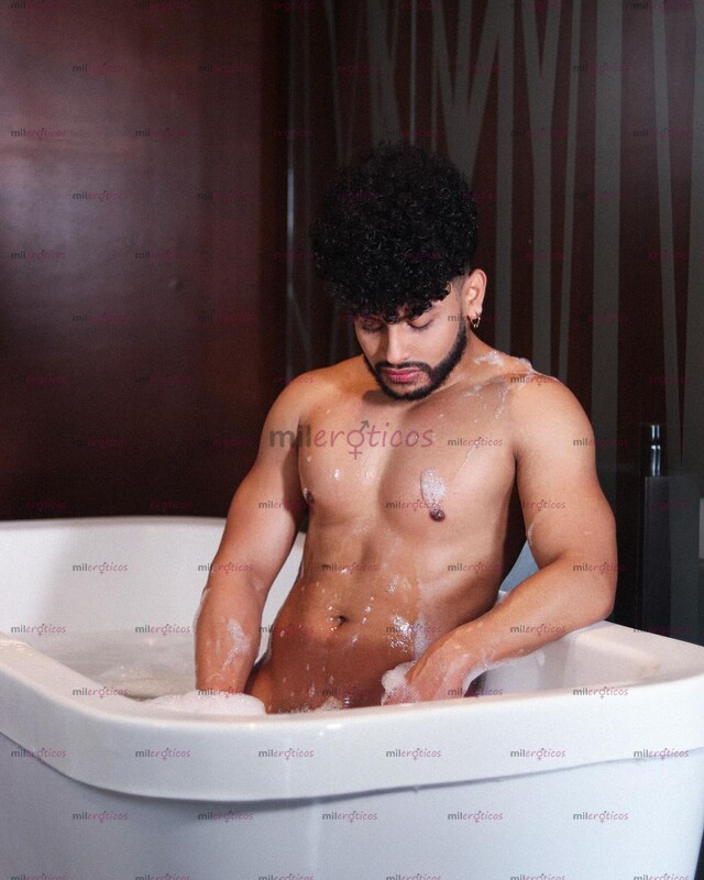 FOTOS DE ISMAEL MORENO BARBÓN DISPUESTO A SATISFACER TUS DESEOS