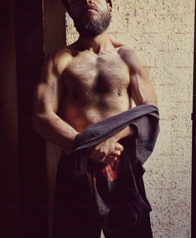 FOTOS DE ALEXIS DILF VARONIL VIDA HETERO CALIENTE MORBOSO ACEPTO TARJETAS ;)