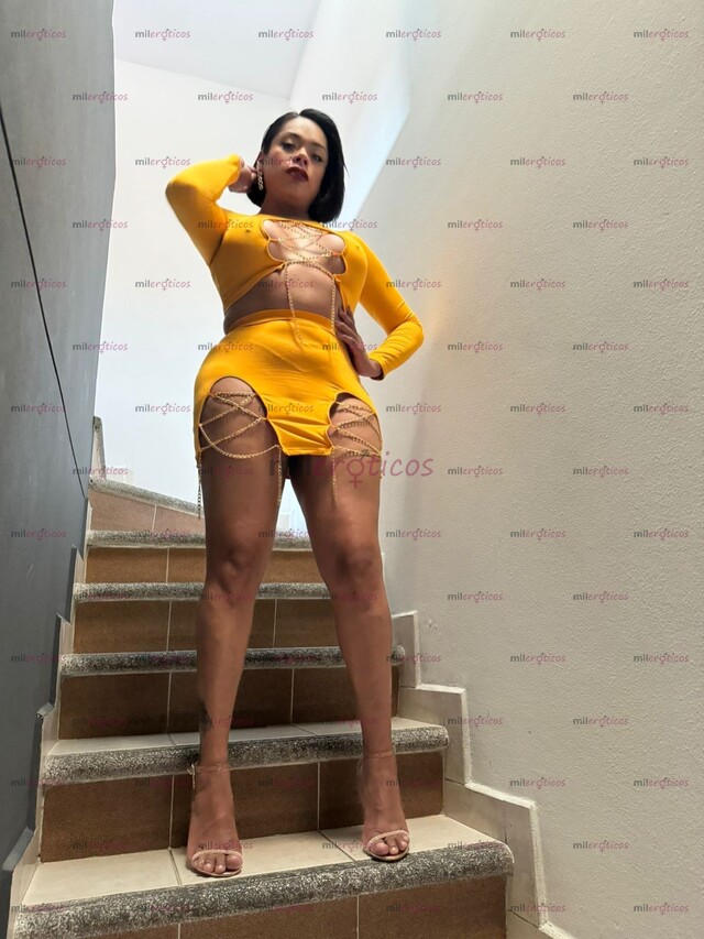 FOTOS DE NENA FORÁNEA DISPUESTA A SACARTE TODO EL ESTRÉS CON UNA BUENA COGIDA