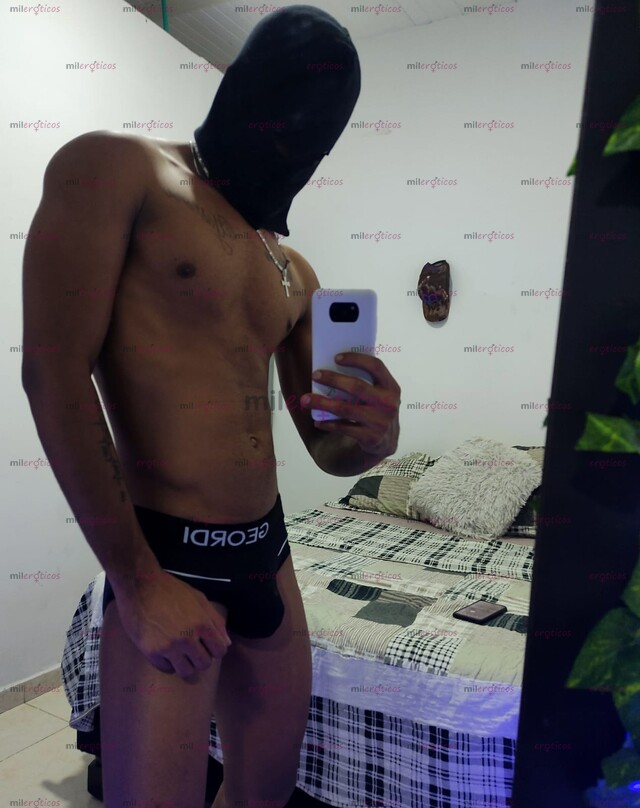 FOTOS DE VEN Y DISFRUTA CON ESTE MORENAZO NO TE ARREPENTIRAS..