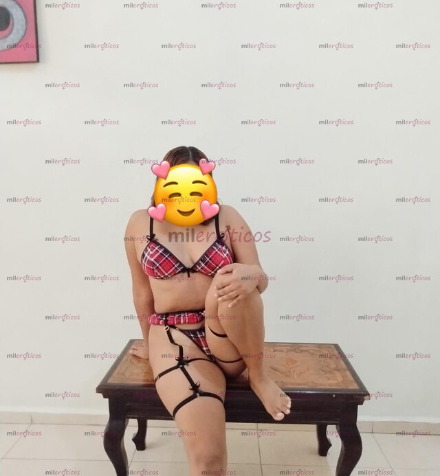 FOTOS DE SEXI UNIVERCITARIA MUY ARDIENTE CON UNA VAGINA APRETADITA Y MOJADITA