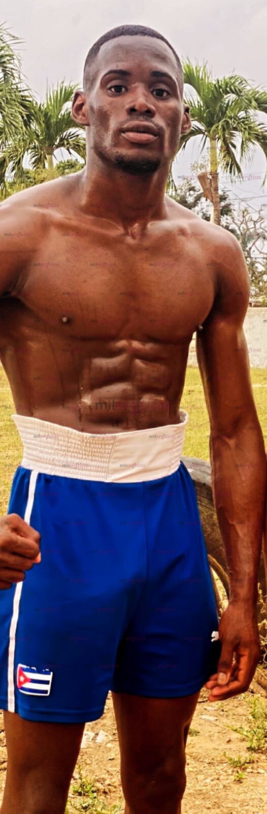 FOTOS DE COMPLACE TUS GANAS EN EL RING CON ESTE MORENO BOXEADOR... NO TE VAS A ARREPENTIR