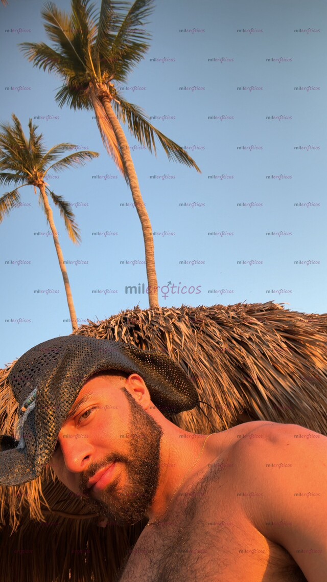 FOTOS DE LATINO DISCRETO, VARONIL Y MUY CALIENTE !