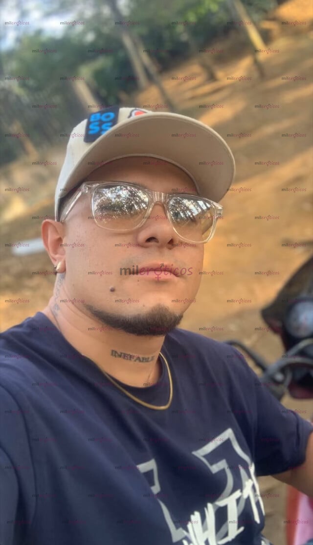 FOTOS DE MACHO HETERO PAISA DE MENTE ABIERTA LISTO PARA CUMPLIR TUS FANTACIAS