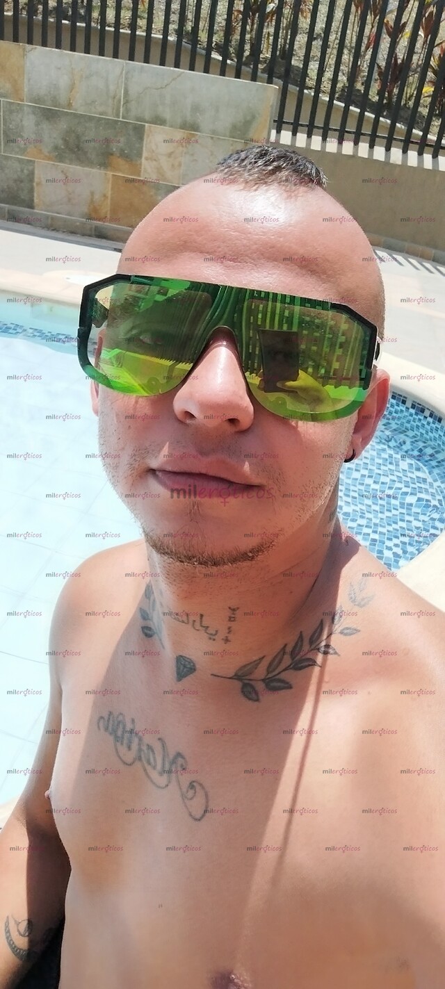 FOTOS DE SOY DESCOMPLICADO VERGON CON GANAS DE DISFRUTAR Y COMPLACER