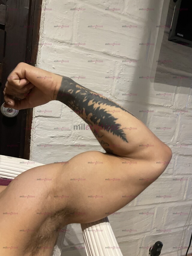 FOTOS DE JOVEN HETERO CURIOSO COMPLACIENTE DE CUALQUIER SEXO O CUALQUIER FANTASÍA